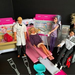 Barbie Ambulance